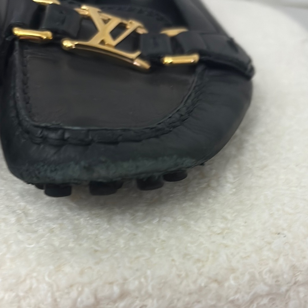 Authentic Louis  Vuitton Black and Gold loafers - SALE 🎉🎉 - Picture 3 of 10